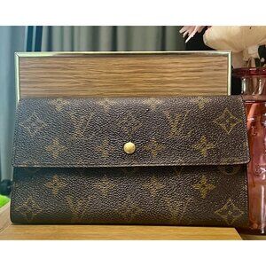 Louis Vuitton Monogram Porte Tresor International Tri-Fold